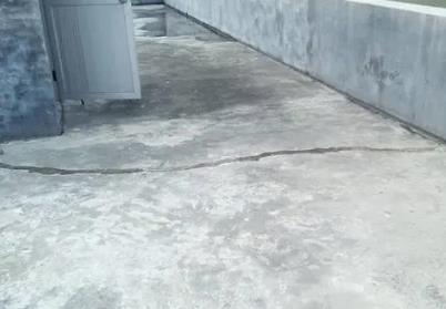 宝鸡市楼顶漏水维修公司分享下如何解决卫生间隐蔽部位漏水的问题?